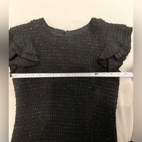 Authentic Chanel tweeds top - Picture 9 of 10